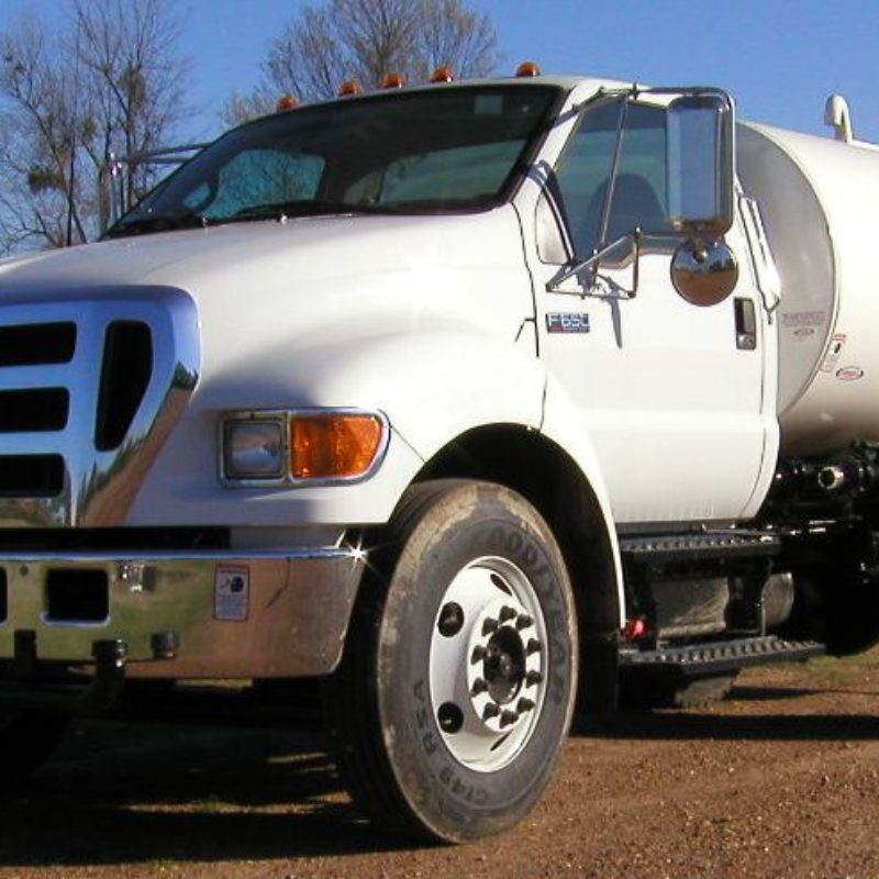 2,000 Gallon Water Truck Rental - Ledwell F750