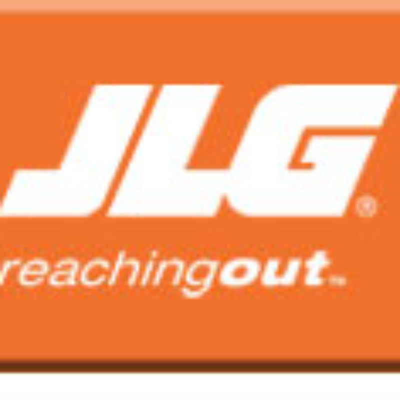 34 Foot Articulating Tow Behind Boom Lift Rental – JLG 340J | The Duke Company