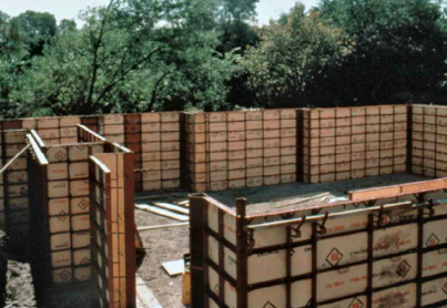 Picture of Steel-Ply Concrete Forms for Rent by Symons